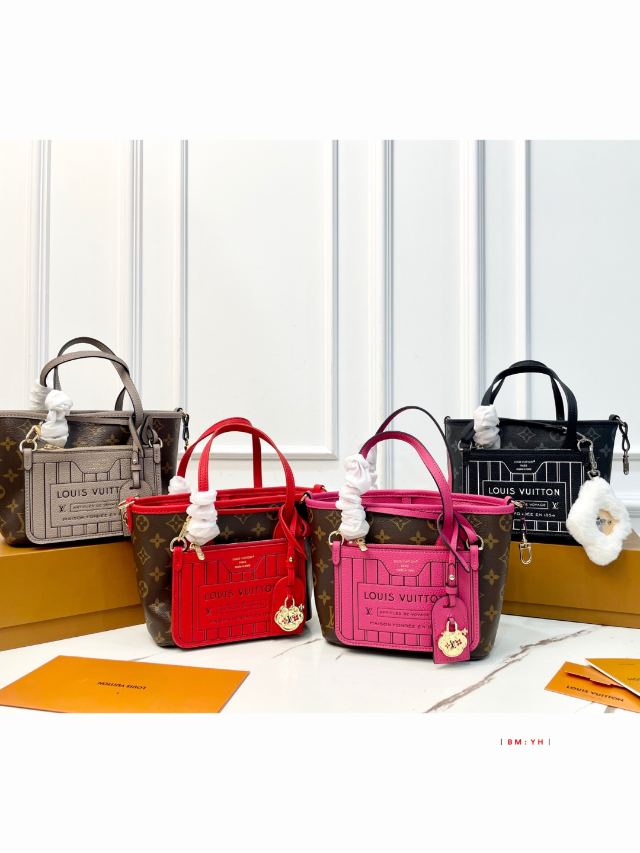 LOUIS VUITTON 467656
